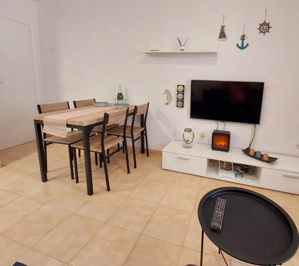 Apartament Casa Del Gato Rojo , Communal Swimming Pool , Terrace With Barbecue Torrevieja Buitenkant foto