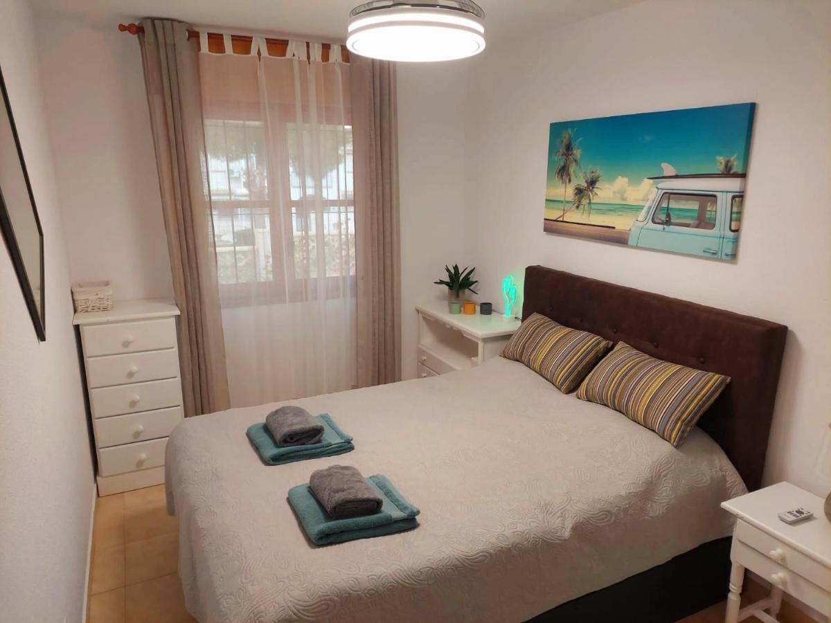Apartament Casa Del Gato Rojo , Communal Swimming Pool , Terrace With Barbecue Torrevieja Buitenkant foto